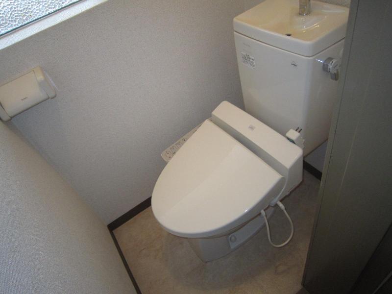 Toilet