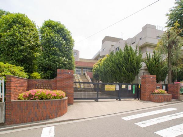 Primary school. Elementary school to 480m Saitama Municipal Oyaba Elementary School