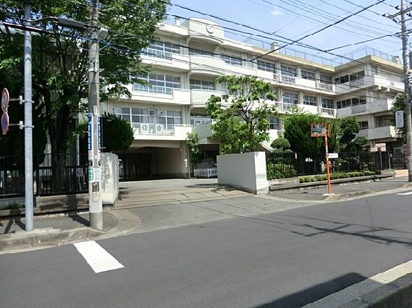 Primary school. Saitama Municipal Urawa Osato 250m to