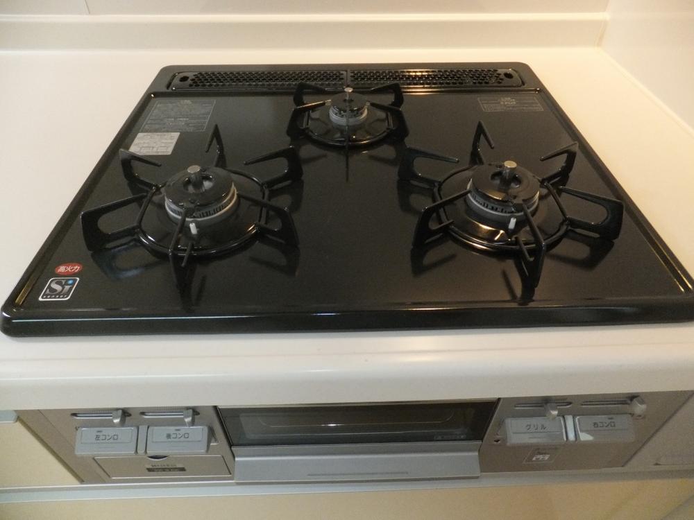 Other. Gas stove 3-neck, Support a mom to a busy morning! 