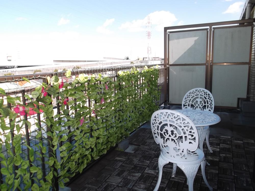 Balcony. roof balcony  ※ Furniture in me, Furniture etc. are not included in the sale price.
