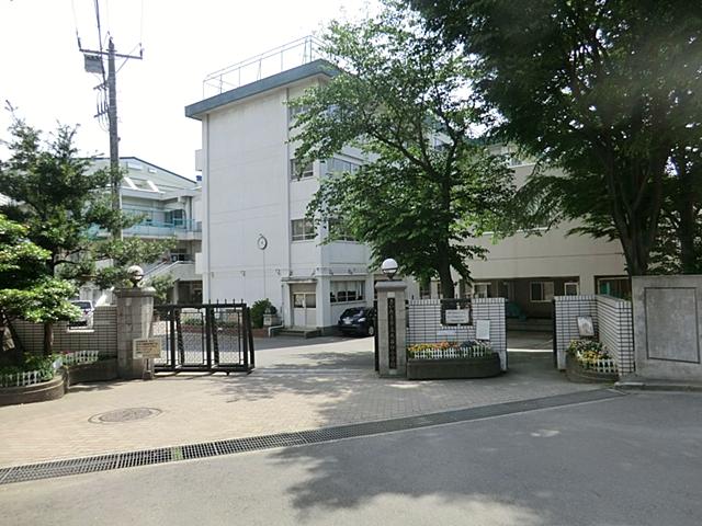 Primary school. Oyaguchi 800m up to elementary school