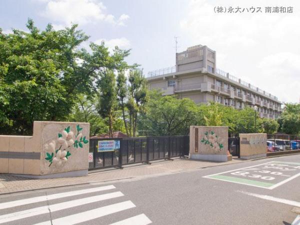 Primary school. Elementary school to 1100m Saitama City Tatsuzen before elementary school