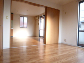 Living and room. Western-style room is a picture of over the LDK from 6.4 Pledge