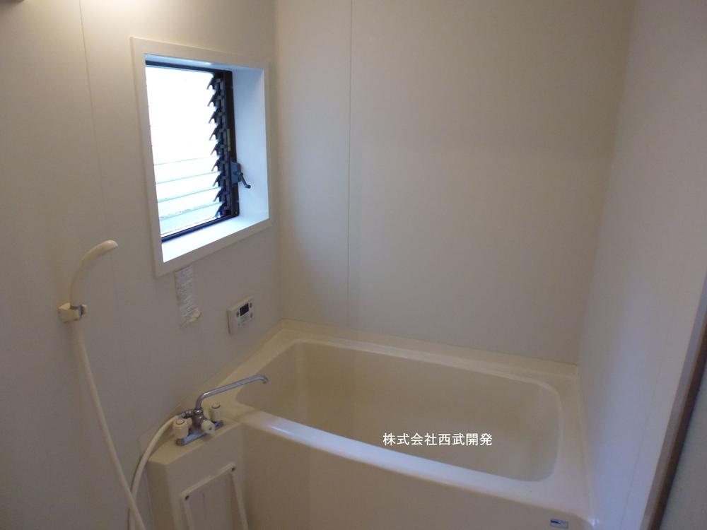 Bathroom. Indoor (09 May 2013) Shooting