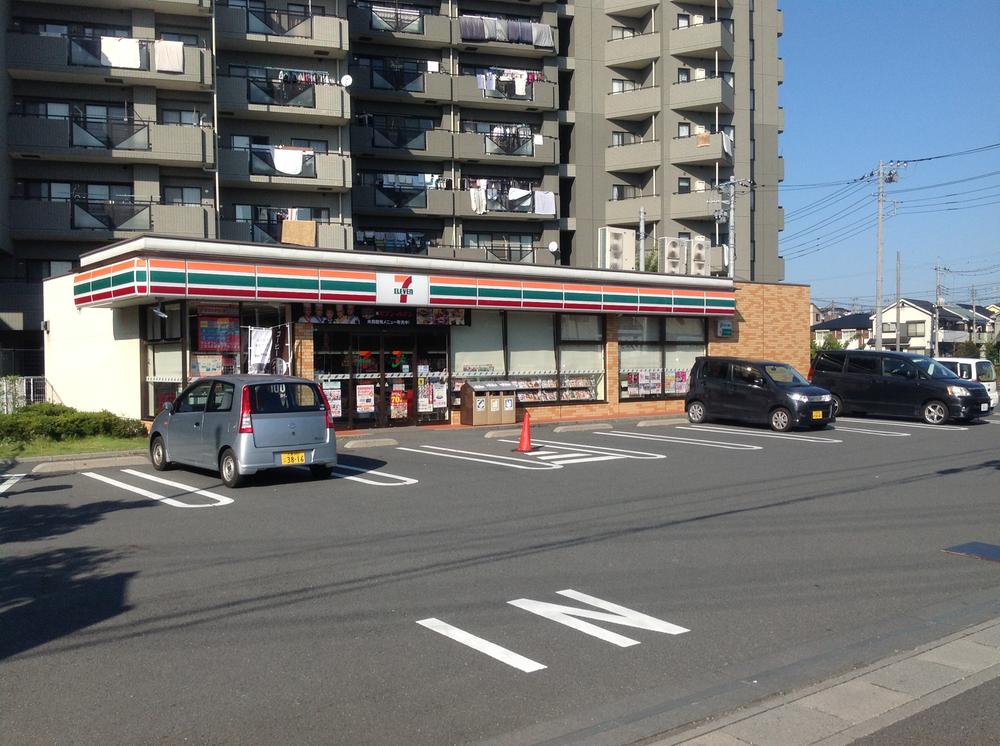 Convenience store. 468m to Seven-Eleven Saitama Oyaba shop