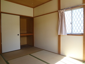 Living and room. 6 Pledge of Japanese-style room, With closet
