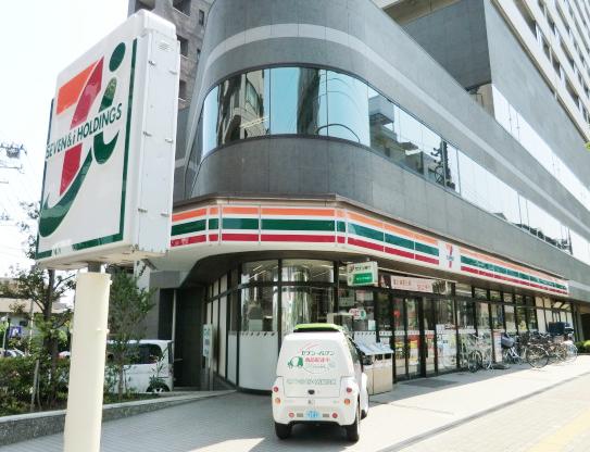 Convenience store. Seven-Eleven Minami Urawa Cultural Street store (convenience store) to 200m