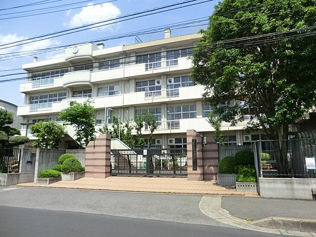 Primary school. Saitama Municipal Urawa Osato 800m up to elementary school