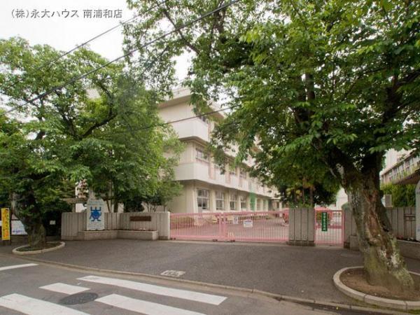 Primary school. Elementary school to 790m Saitama City Tatsugan cho Elementary School