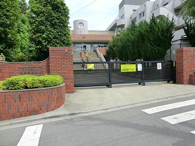 Primary school. 597m until the Saitama Municipal Oyaba Elementary School