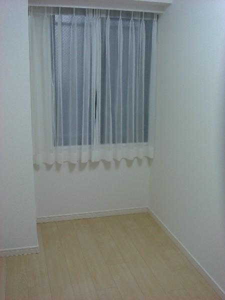 Non-living room. Western-style 4.2-mat all rooms Cross, All rooms lighting Installed