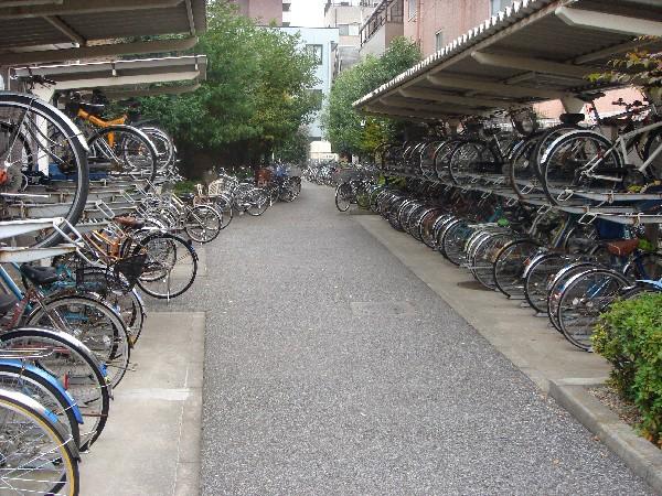 Local appearance photo. Bicycle-parking space. It is equipped with security cameras!