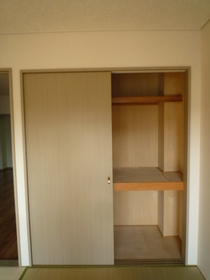 Other. Closet (6 Pledge Japanese-style)