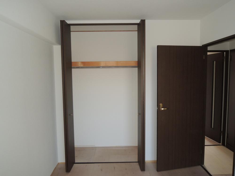 Non-living room. Indoor (September 2013) Shooting