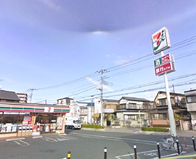 Convenience store. Seven-Eleven Saitama Buzo 3-chome up (convenience store) 500m