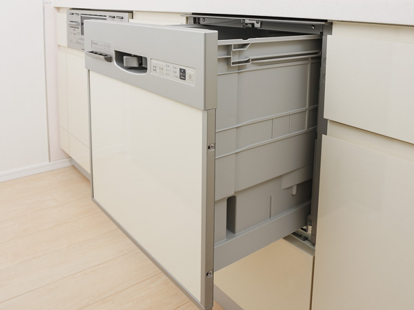 Kitchen.  [Dish washing and drying machine] Washing the dishes in hot water ・ Installing a dish washing and drying machine for drying in standard. It prevents the rough hand by detergent, It also contributes to water conservation.