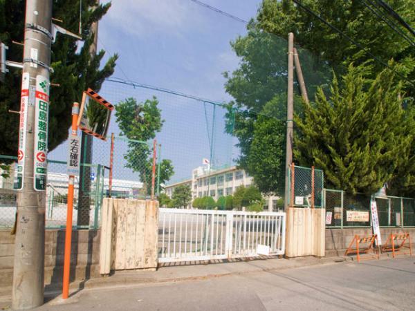 Primary school. 1400m Saitama City to elementary school Tatsunishi Urawa elementary school