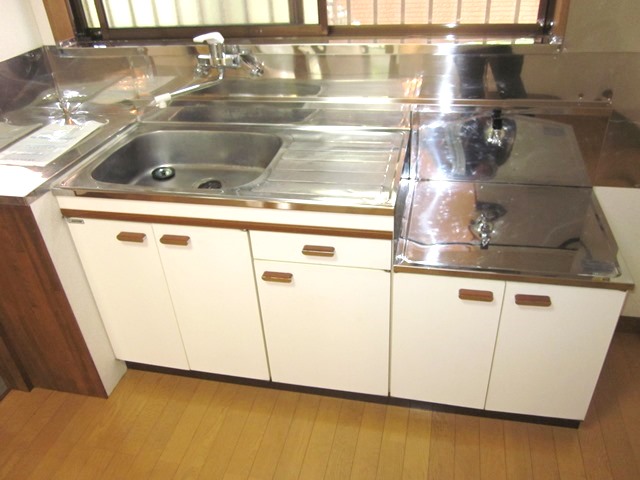 Kitchen.  ☆ 2 lot gas stoves ・ Installation Allowed ☆