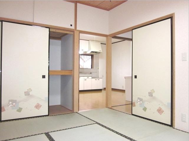 Living and room.  ☆ Already tatami exchange ・ It is a beautiful room of interior ☆