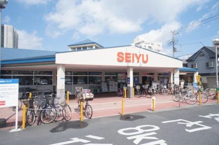 Supermarket. Seiyu Minami Urawa store up to (super) 390m