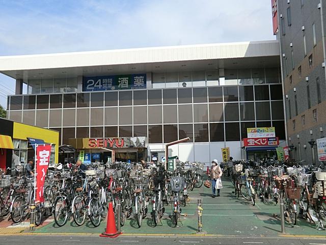 Shopping centre. Until Seiyu 2000m