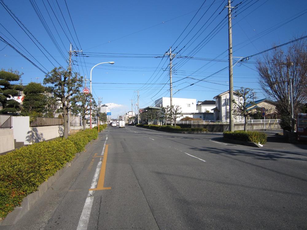 Local photos, including front road. Local (January 2014) Shooting
