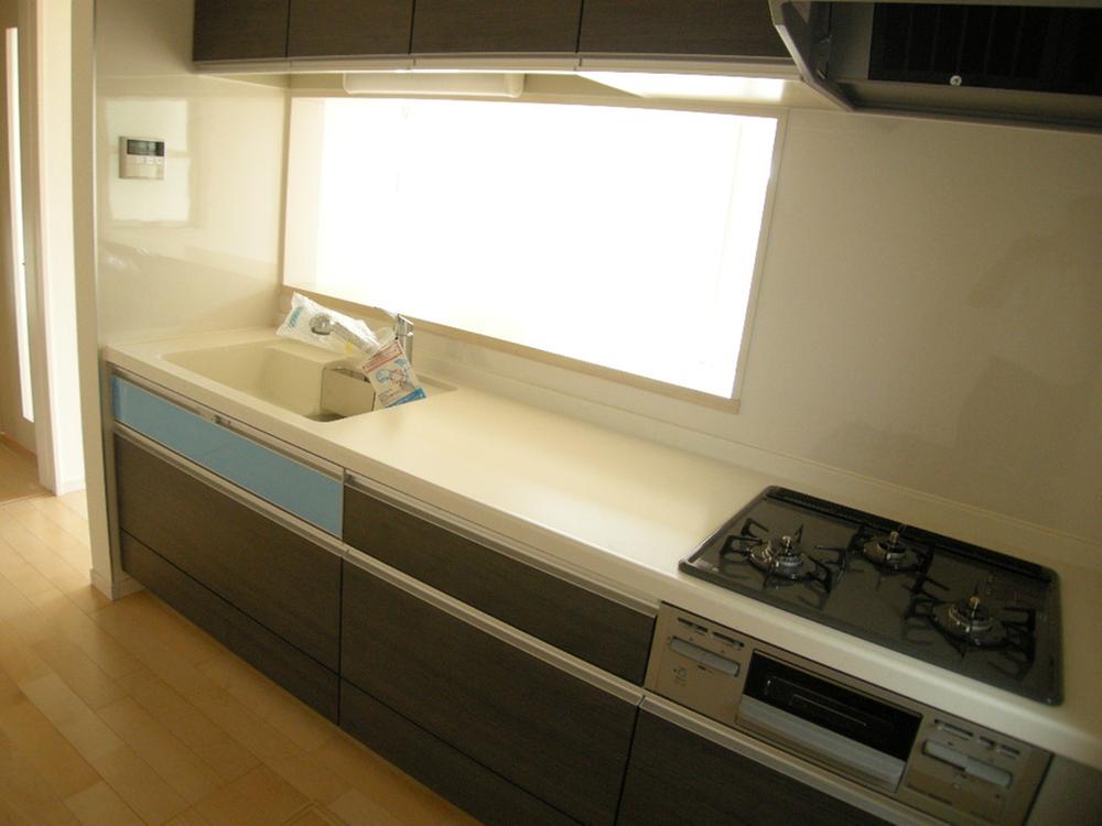 Same specifications photo (kitchen)