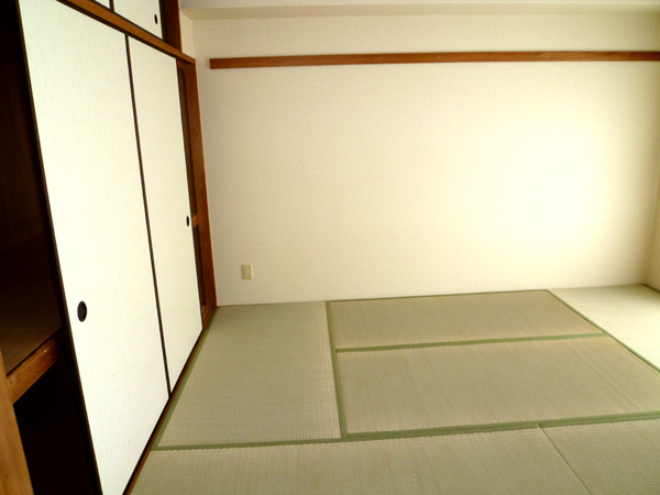 Living and room. Is a Japanese-style room