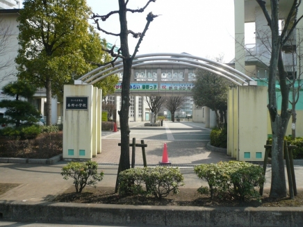 Primary school. 1273m until the Saitama Municipal Haruno elementary school (elementary school)
