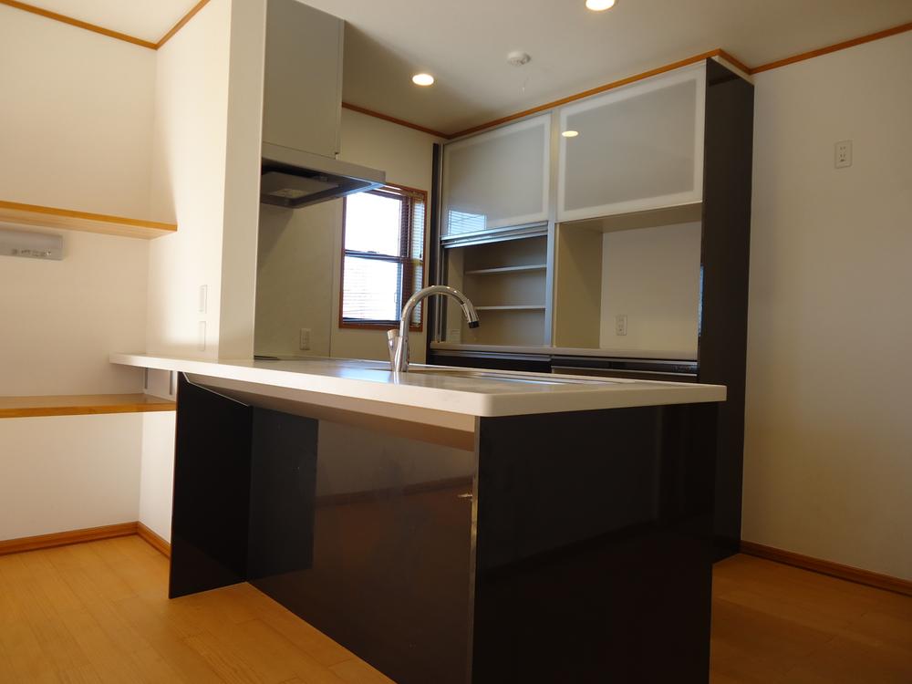 Kitchen. Indoor (12 May 2013) Shooting