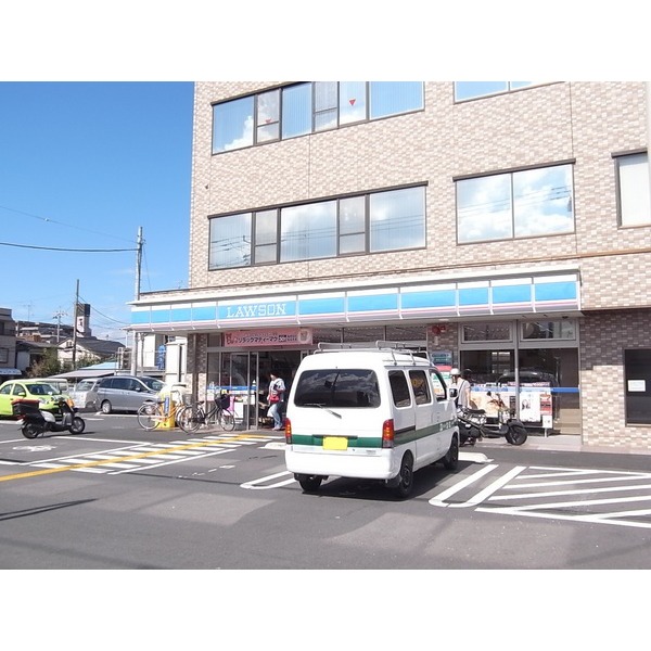 Convenience store. Lawson Saitama Higashiomiya Chome store up (convenience store) 734m