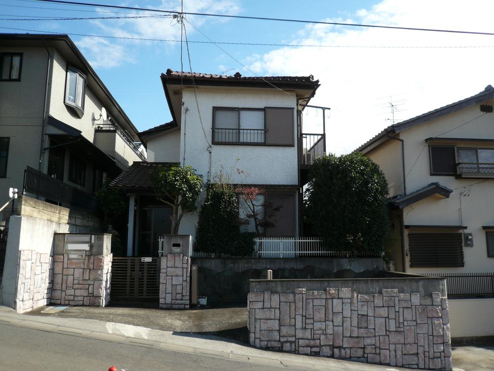 Local appearance photo.  ☆ Space of the room of the site 47 square meters ☆ Vista will be healed from the hill.  ☆ It will be a quiet residential area.  ☆ Facility of living life is enriched to around!  ☆ Bus stop right next to ・ Super 2-minute walk!