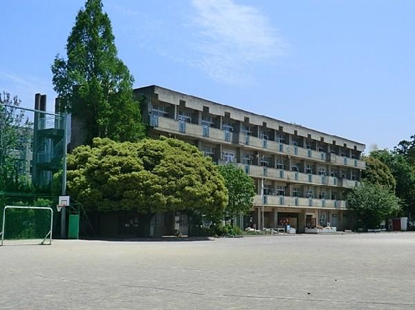Primary school. 640m until the Saitama Municipal Otani elementary school