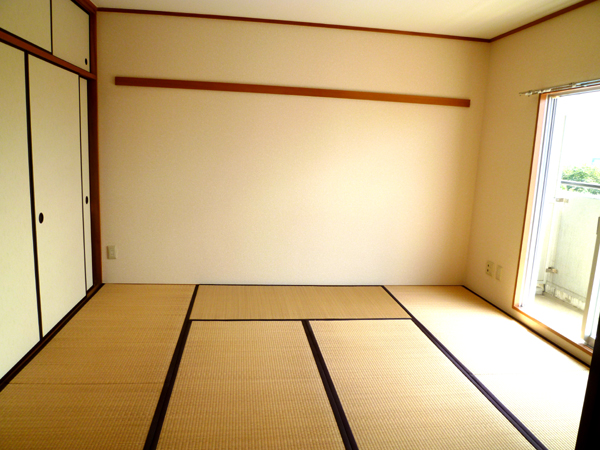 Living and room. Is a Japanese-style room