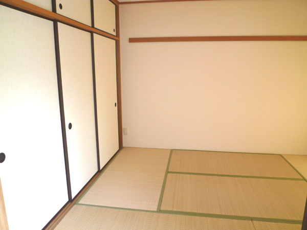 Living and room. Is a Japanese-style room