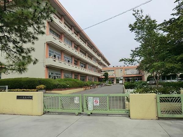 Primary school. 560m until the Saitama Municipal Hasunuma Elementary School