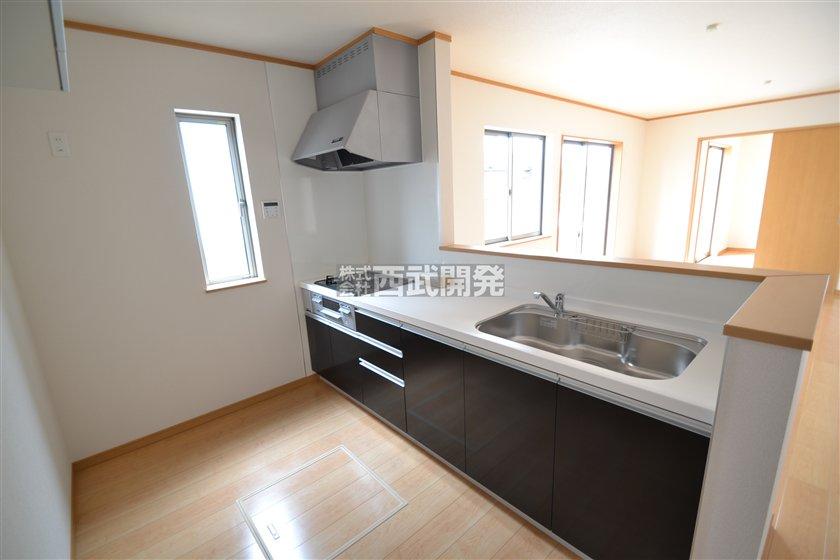 Same specifications photo (kitchen). Same specifications Kitchen