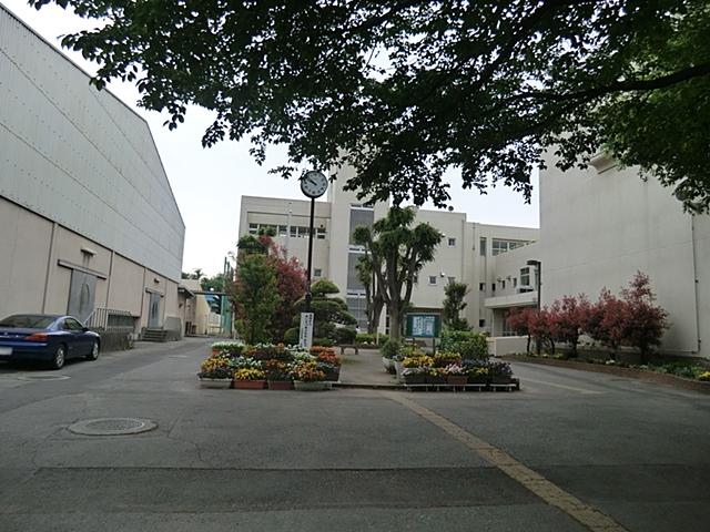 Junior high school. 817m until the Saitama Municipal Otani Junior High School