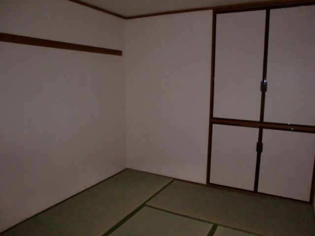 Living and room. It is settle tatami of space