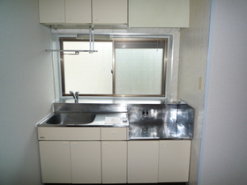 Kitchen. Gas stove can be installed!