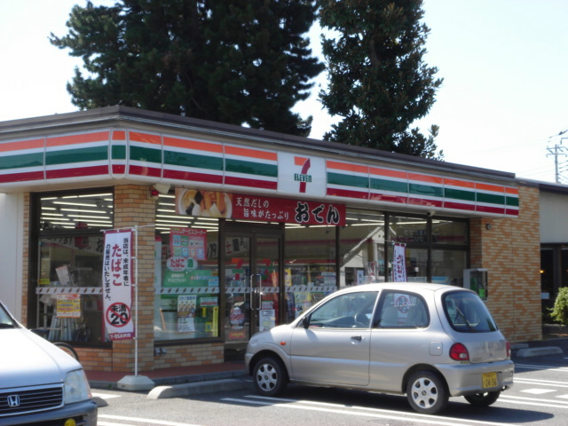 Convenience store. Seven-Eleven Saitama Minaminakamaru store up (convenience store) 261m