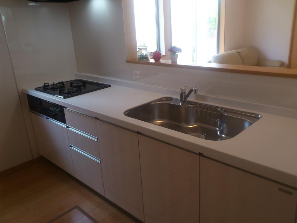 Same specifications photo (kitchen)