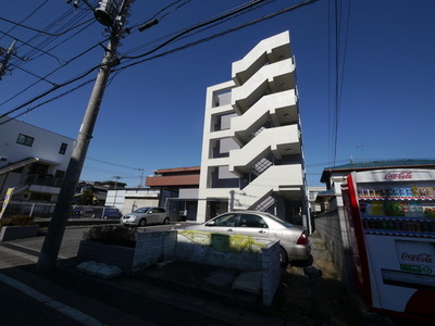 Building appearance. Wanted shop Town housing Omiya ⇒ [048-648-3580]