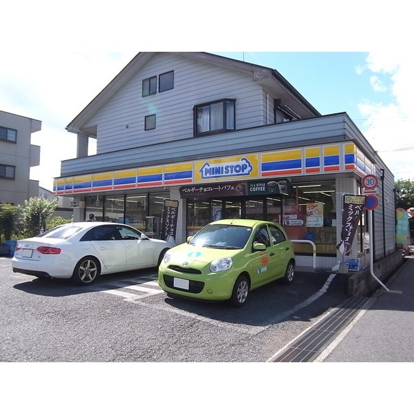 Convenience store. MINISTOP Higashiomiya 7-chome (convenience store) to 349m