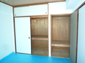 Living and room. Japanese-style room is abundant storage