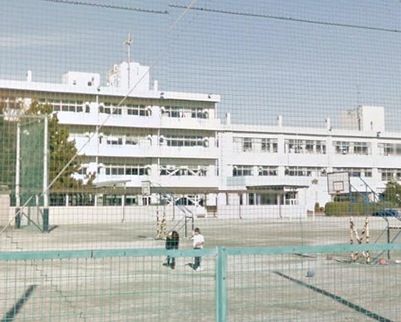 Primary school. Haruoka 700m up to elementary school (elementary school)