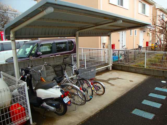 Other. 0m to bicycle parking lot (Other)