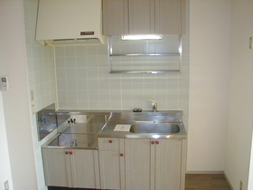 Kitchen. Gas stove can be installed kitchen