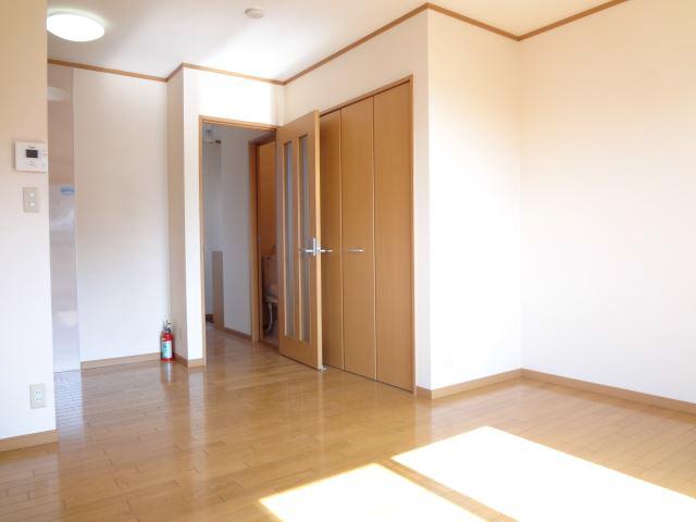 Living and room. Sunny 2 Kaikaku room! 